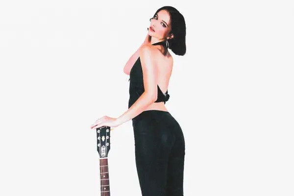 Hannah Hughes: "Tonite"