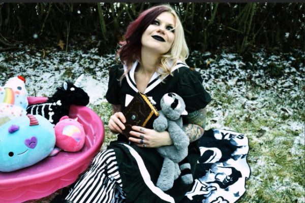 Veronica Grim: "Summer Goth"