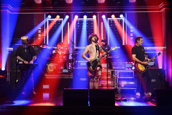 Sublime perform on the Tonight Show Starring Jimmy Fallon