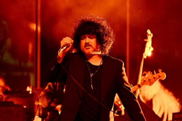 Cedric Bixler-Zavala and Chrissie Carnell-Bixler call out new Linkin Park vocalist