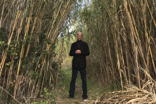 John Waters releases new holiday single