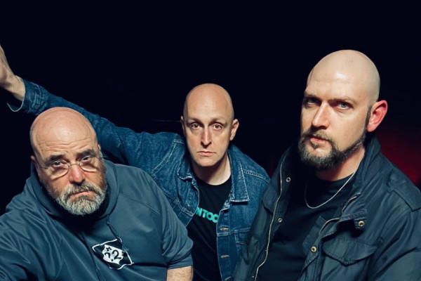Red Shift (Vic of Articles of Faith) to release new LP