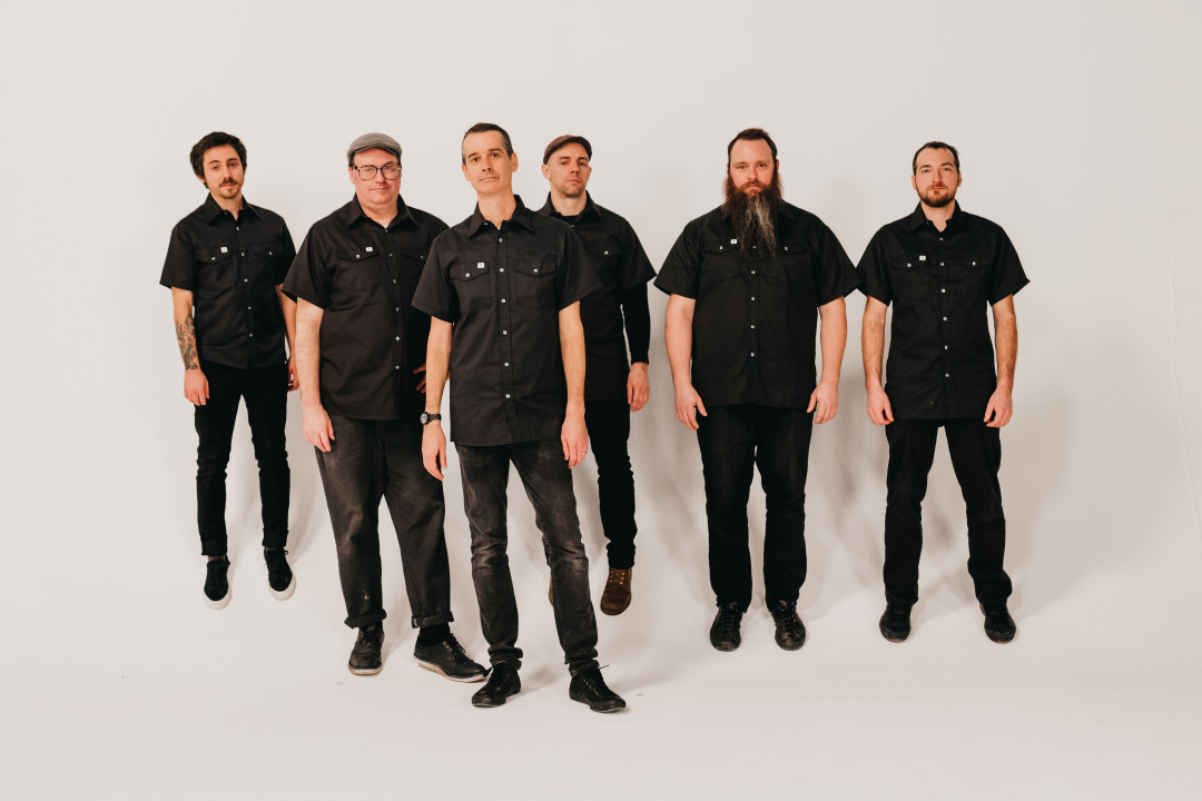 The Planet Smashers: "Break My Neck (A Love Song)"