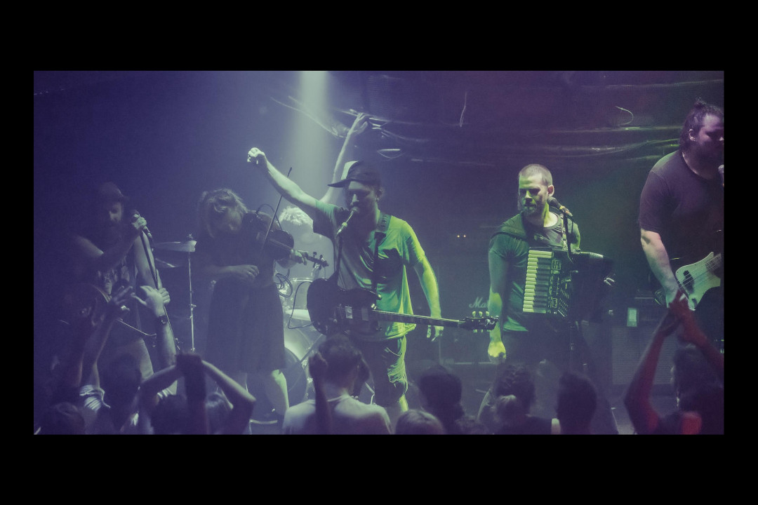 The Dreadnoughts: "Dear Old Stan"