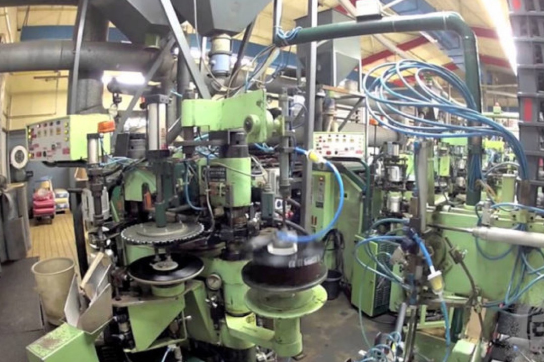 One of world's two record lacquer manufacturers destroyed in fire
