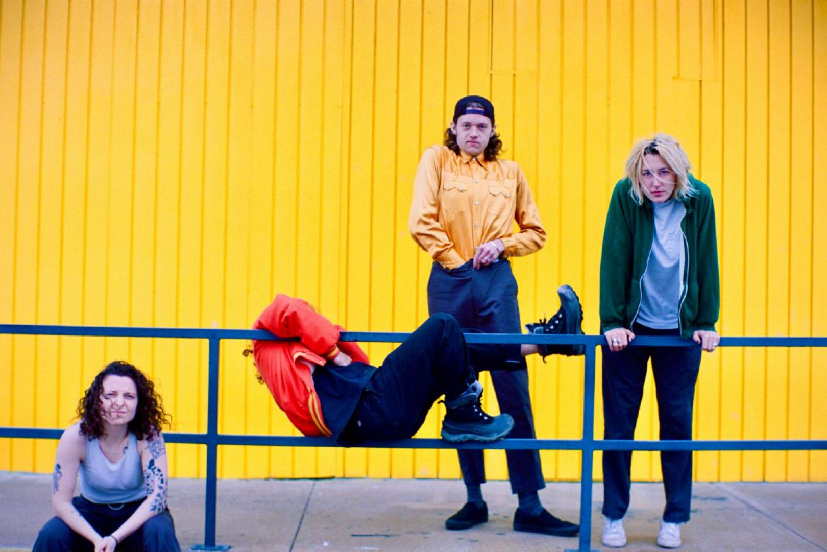 Bobby Lees to release new LP, release video