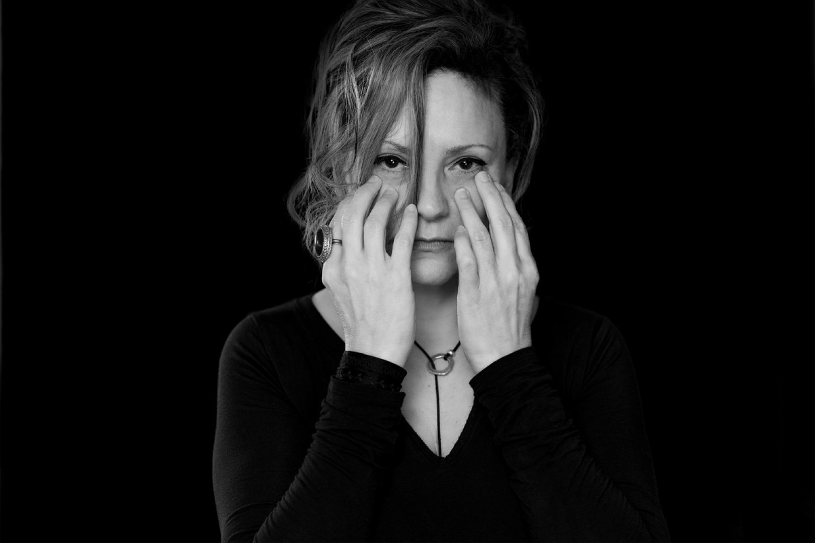 Nina Natashia re-releases new versions of two songs with Marissa Paternoster
